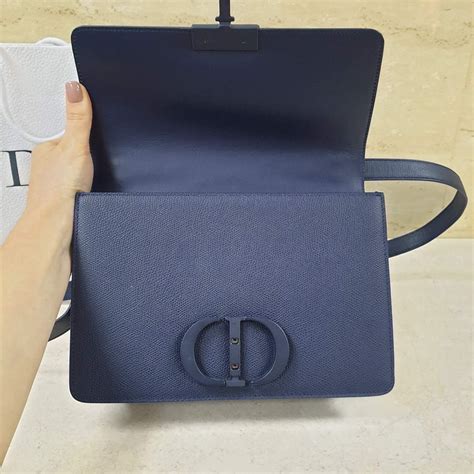 dior 30 montaigne bag price malaysia|dior montaigne 30 pouch.